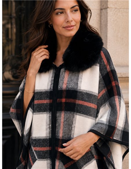 Poncho cuadros cuello pelo