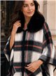 Poncho cuadros cuello pelo