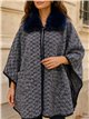 Poncho espiga azul oscuro cuello pelo