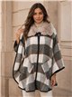Poncho cuadros neutros cuello pelo