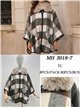 Poncho cuadros neutros cuello pelo