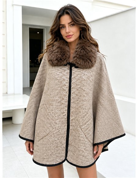 Poncho espiga beige cuello pelo