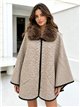 Poncho espiga beige cuello pelo