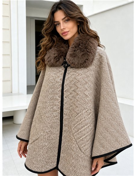 Poncho espiga beige cuello pelo