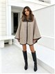 Poncho espiga beige cuello pelo