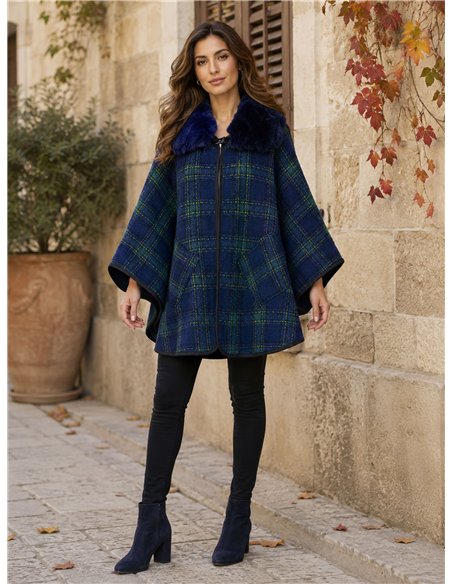 Poncho cuadros azul verde cuello pelo