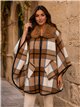 Poncho cuadros camel cuello pelo