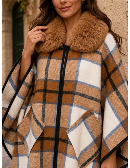 Poncho cuadros camel cuello pelo