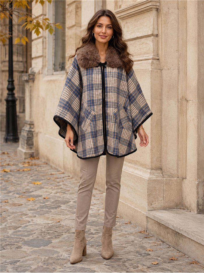 Poncho cuadros beige azul cuello pelo