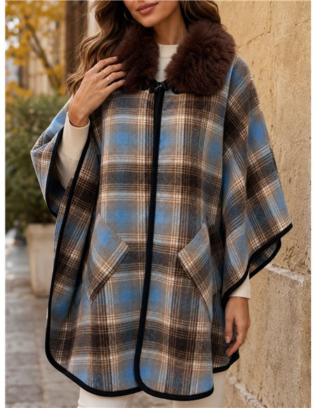 Poncho cuadros azul marrón cuello pelo
