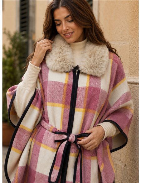 Poncho cuadros rosa cinturón