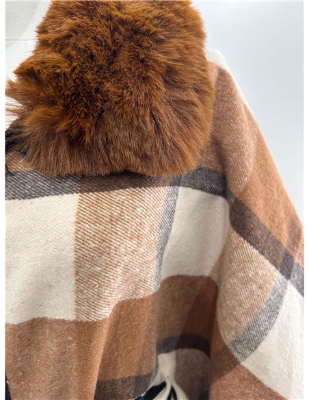 Poncho cuadros camel cinturón