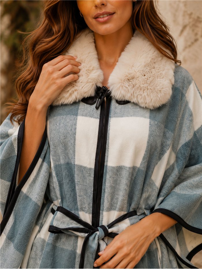 Poncho cuadros teal cinturón