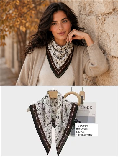 Écharpe carrée à fleurs avec bordure 2