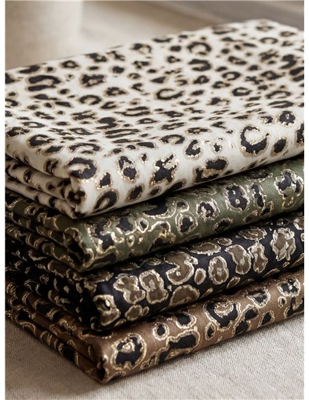 Cachecol com estampa animal de leopardo metálica