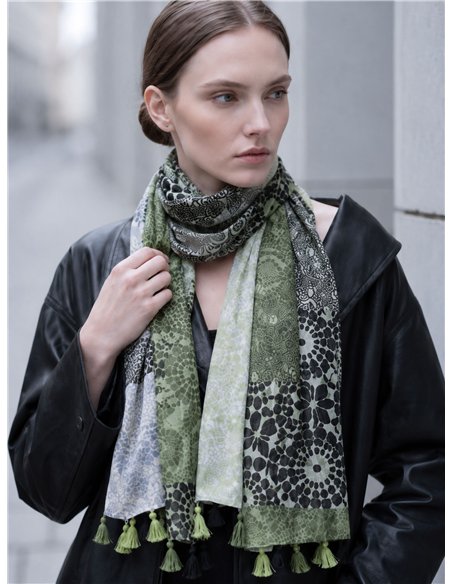 Patchwork-Schal mit Quasten