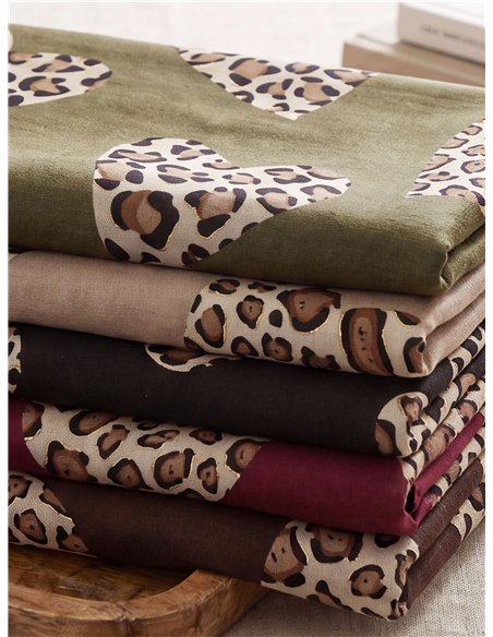 Fular corazones animal print