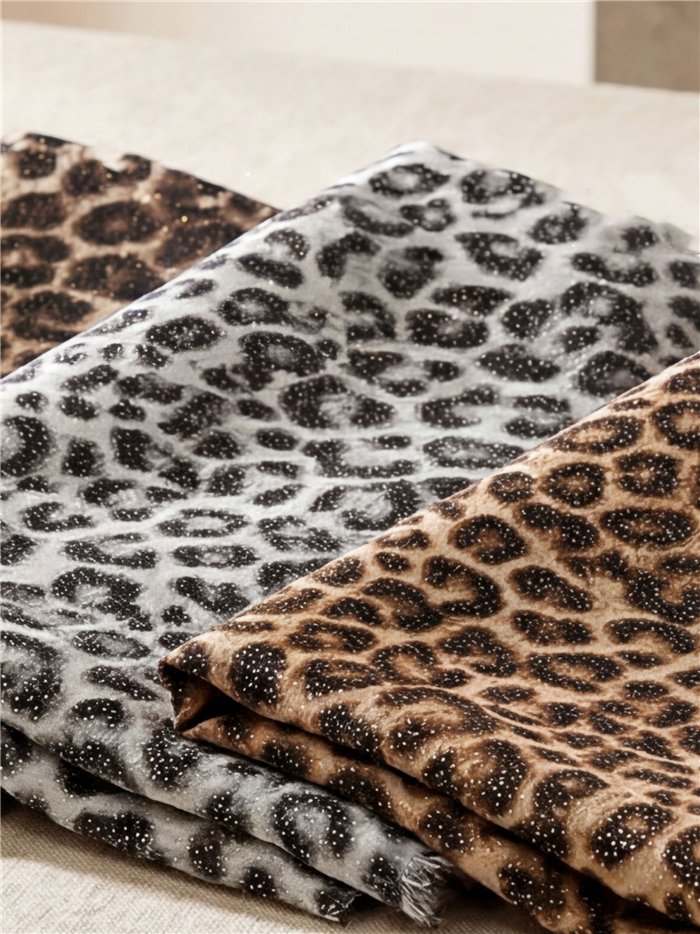 Fular animal print con brillo