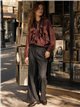 Blusa de cuadros volantes y lazada