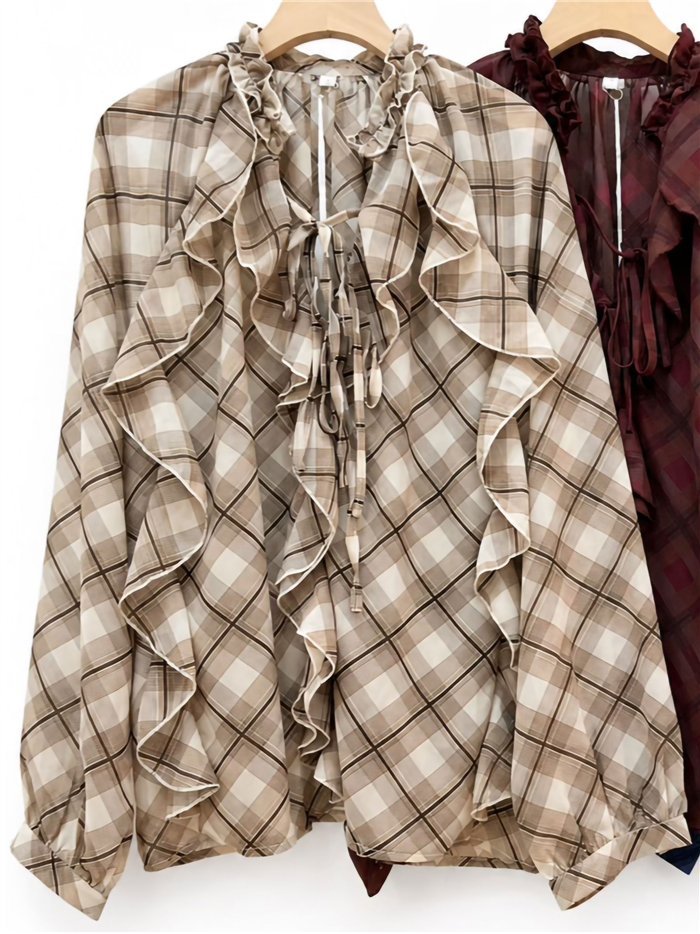 Blusa de cuadros volantes y lazada