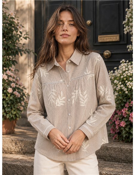 Camisa rayas bordado de hojas