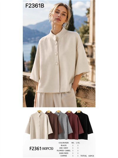 Chaqueta corta de punto cuello subido 2