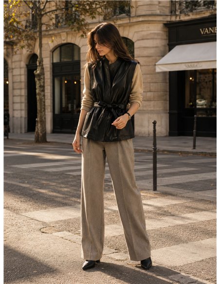 Gilet en similicuir avec ceinture et poches