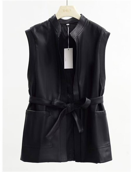 Gilet en similicuir avec ceinture et poches