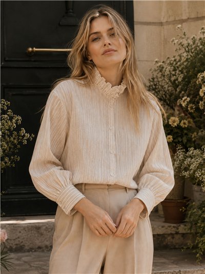 Blusa listrada com gola franzida