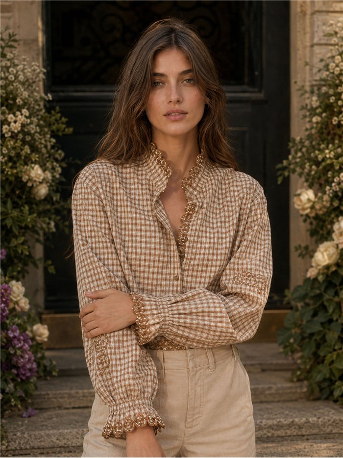Blusa cuadros bordados