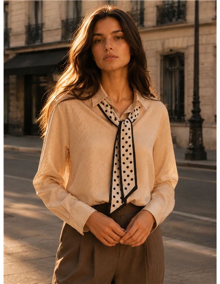 camicia con sciarpa a pois