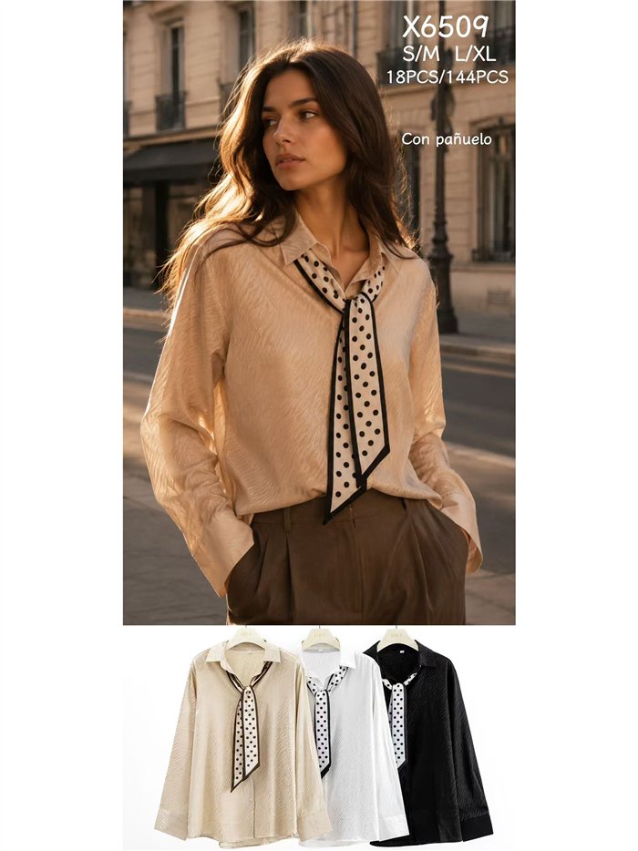 camicia con sciarpa a pois