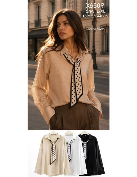 camicia con sciarpa a pois