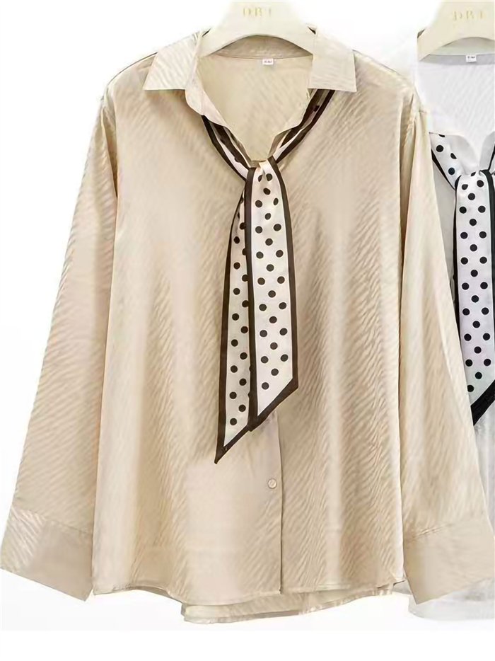 camicia con sciarpa a pois