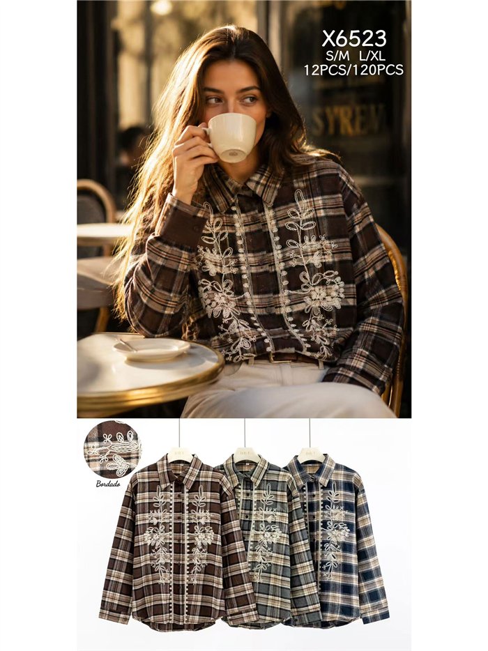 Camicia a quadri con ricami floreali