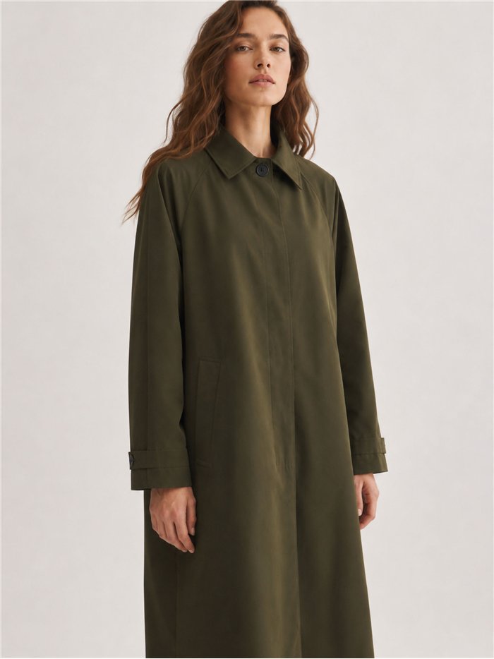 Trench lungo minimalista