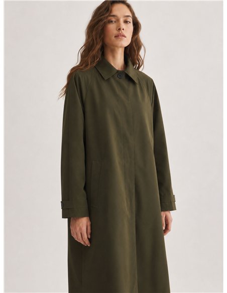 Trench lungo minimalista