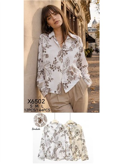 Camisa bordada com flores 2