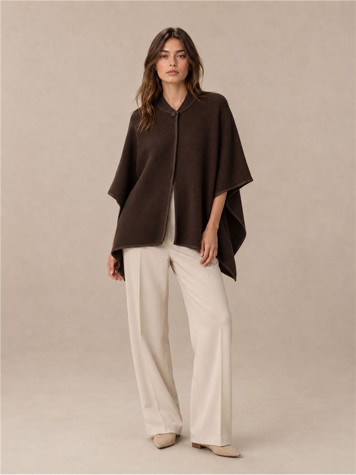 Poncho de punto botón