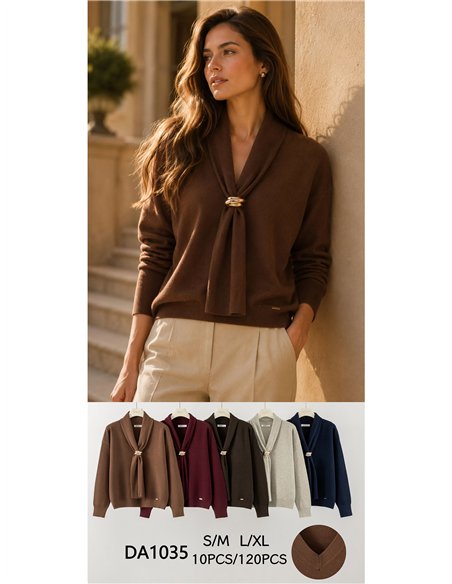Jersey cuello pañuelo y broche