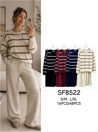 Conjunto jersey de rayas hombro botones y pantalón wide leg 2