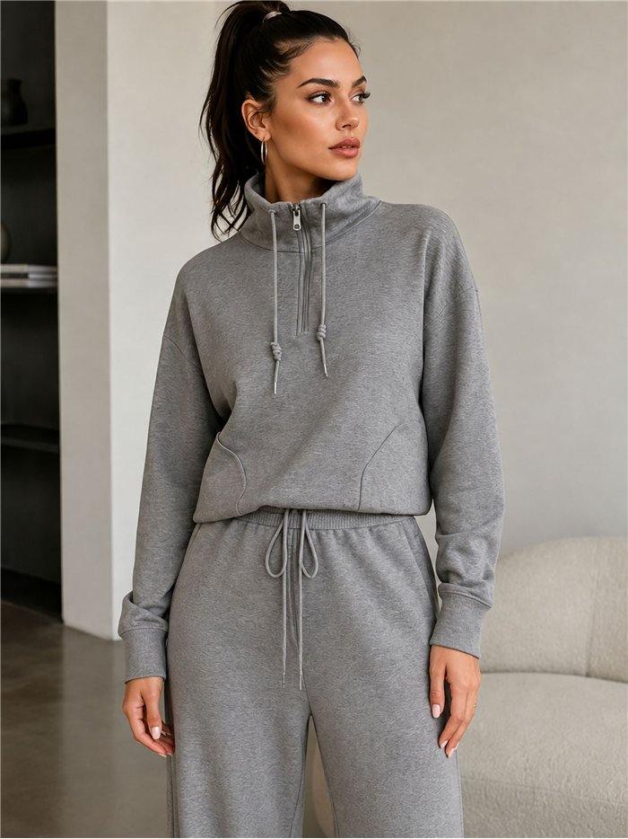 Conjunto sudadera de punto cuello alto y pantalón wide leg