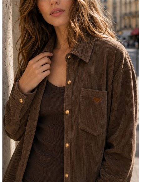 Camisa terciopelo corazón bordado