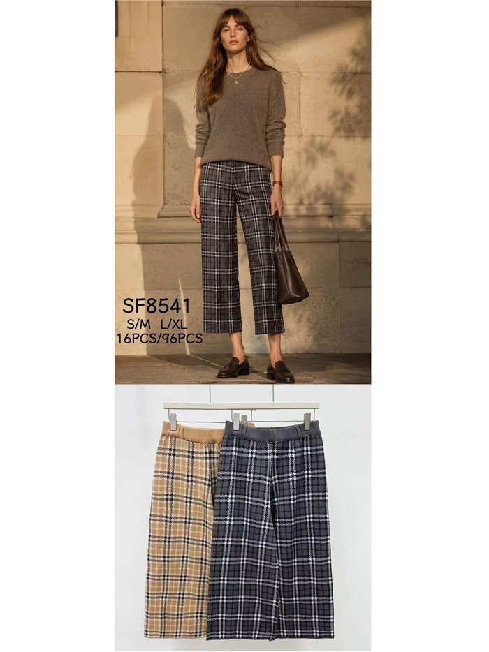 Pantalón cropped cuadros punto