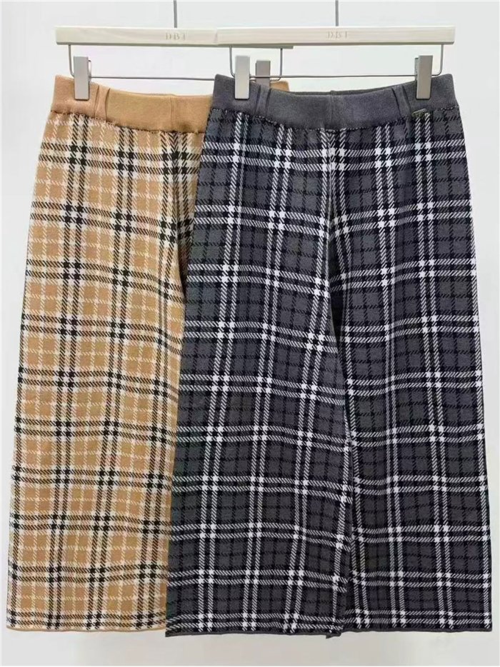 Pantalón cropped cuadros punto