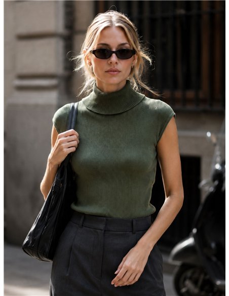 Top canalé cuello vuelto