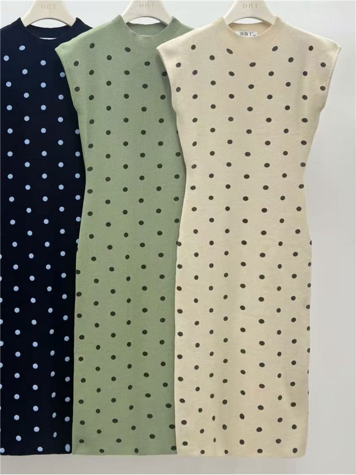 Polka dot ribbed midi knit dress