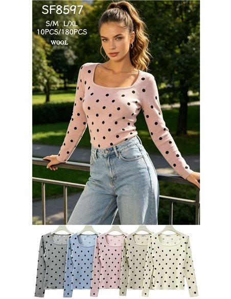 pull à pois à encolure carrée