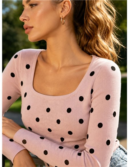 pull à pois à encolure carrée