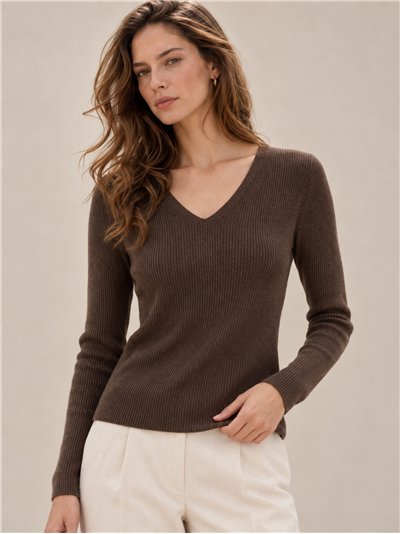 Jersey canalé cuello pico